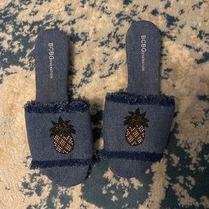 (BCBG) Pineapple Fringe Slides